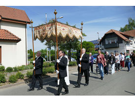 Bittprozession an Pfingstmontag (Foto: Karl-Franz Thiede)